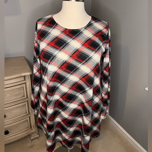 Umgee Boutique Bell Sleeve Dress Size 1XL - Picture 1 of 5